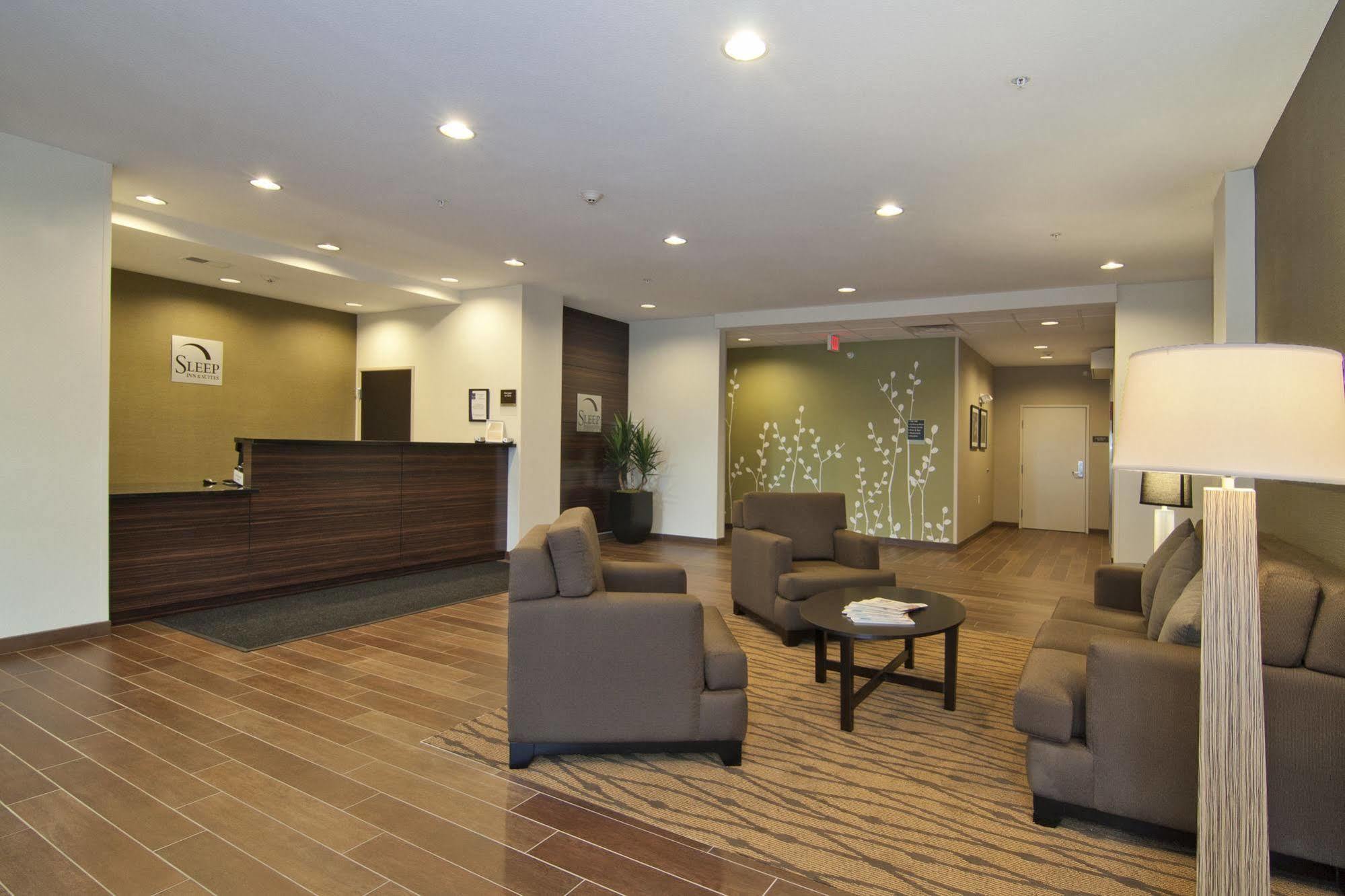 Sleep Inn & Suites Marshall - University Area Exterior foto